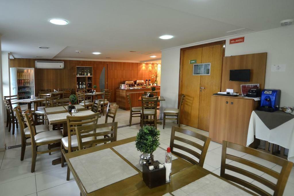 Готель Flat A Beira Mar De Joao Pessoa Com Ar Екстер'єр фото