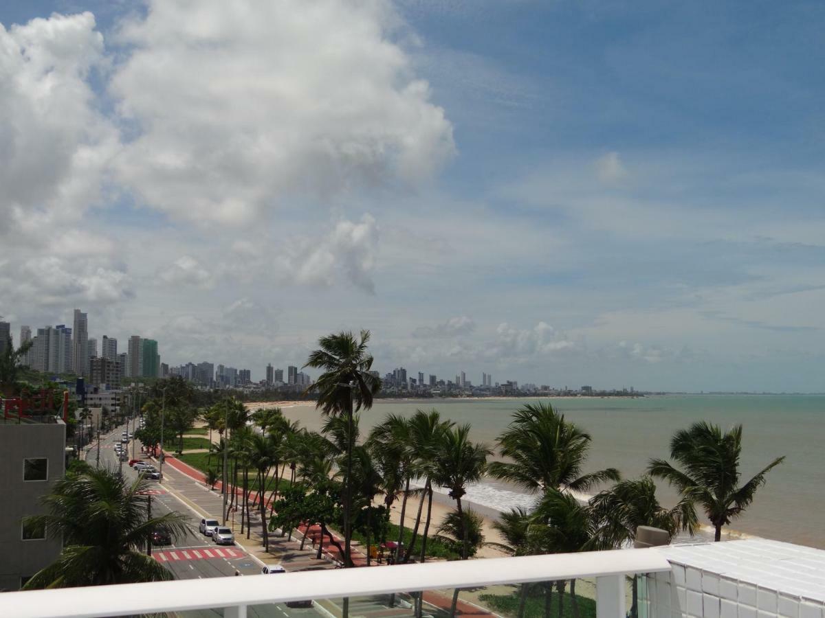 Готель Flat A Beira Mar De Joao Pessoa Com Ar Екстер'єр фото